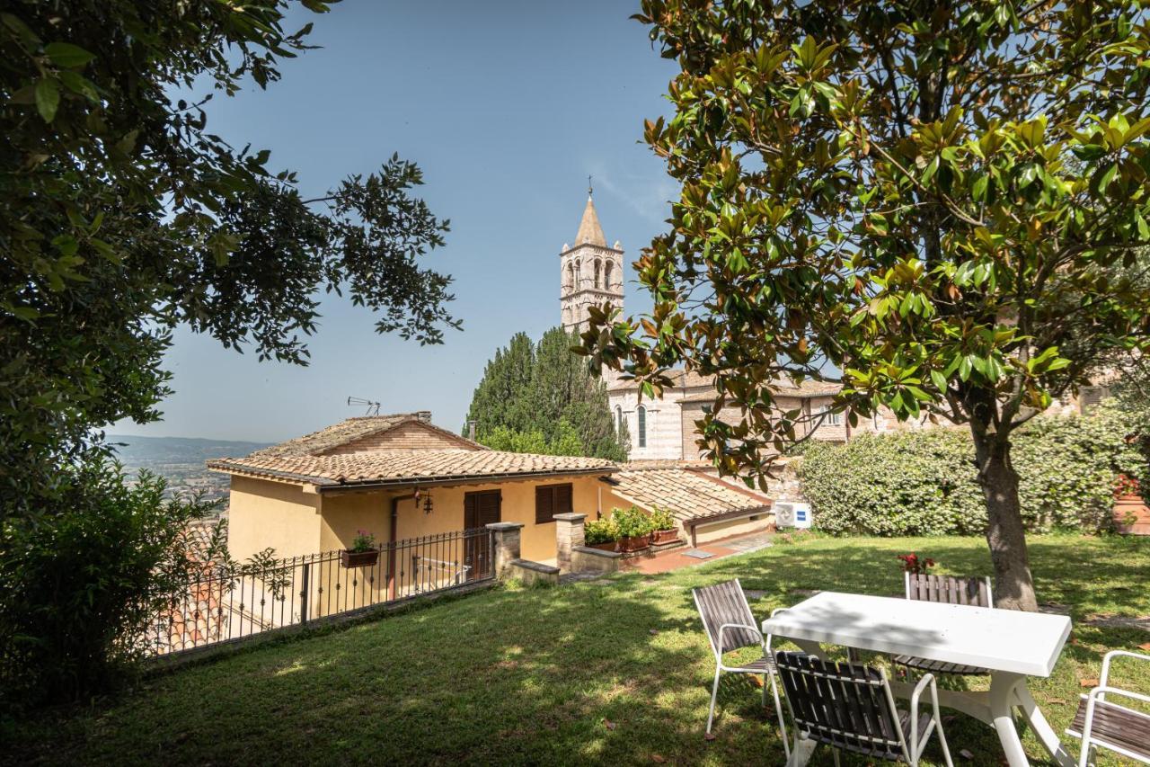 B&B Il Chiostro Assisi Exteriör bild