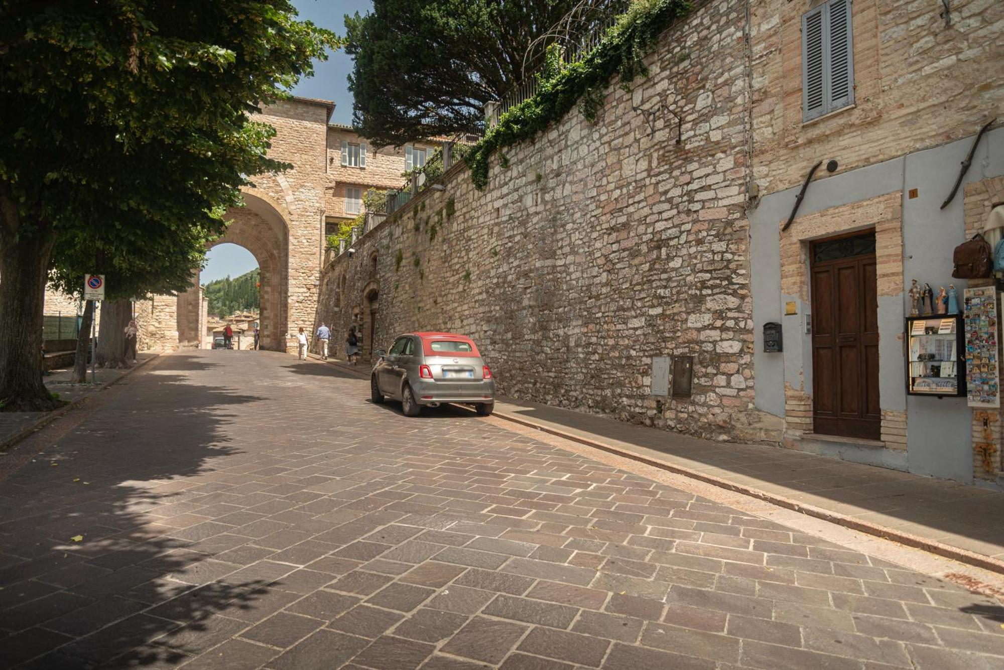 B&B Il Chiostro Assisi Exteriör bild