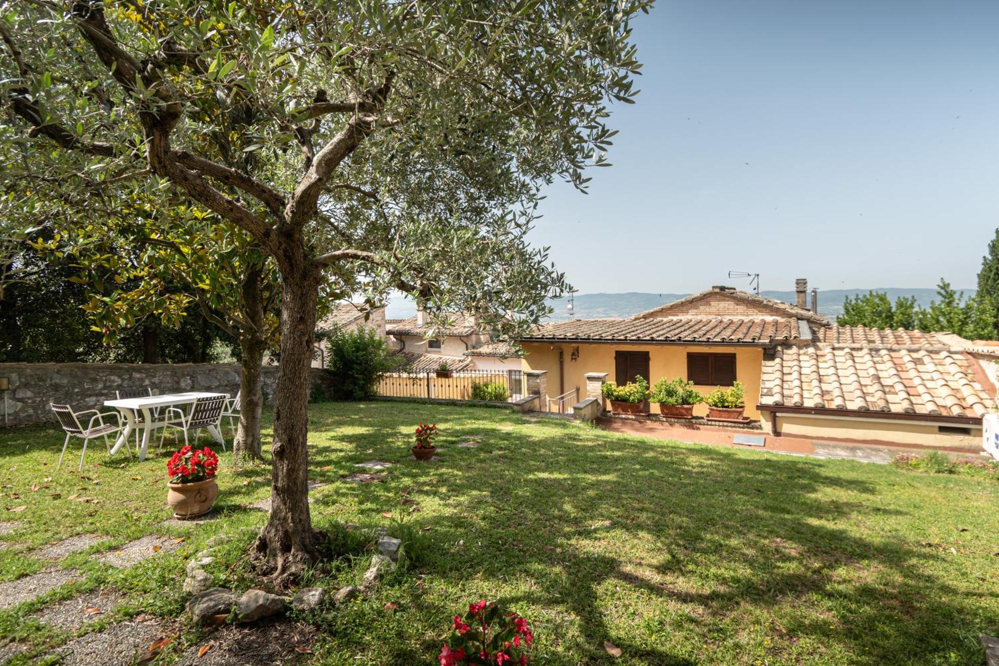 B&B Il Chiostro Assisi Exteriör bild