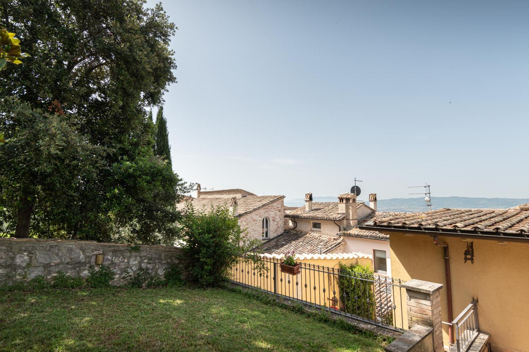B&B Il Chiostro Assisi Exteriör bild